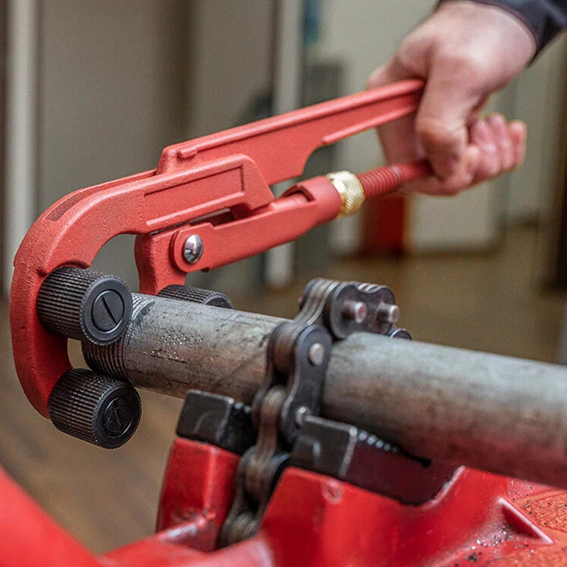 Heavy Duty Thread-Safe Pipe Wrench