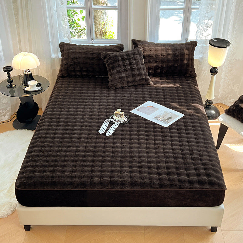 📢📢50% OFF !!🛏Soft Rabbit Plush and Milk Velvet Fitted Sheet Mattress Cover Dustproof Mattress Protector