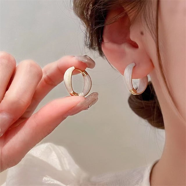 Elegant And Fashionable Hoop Earrings（50% OFF）